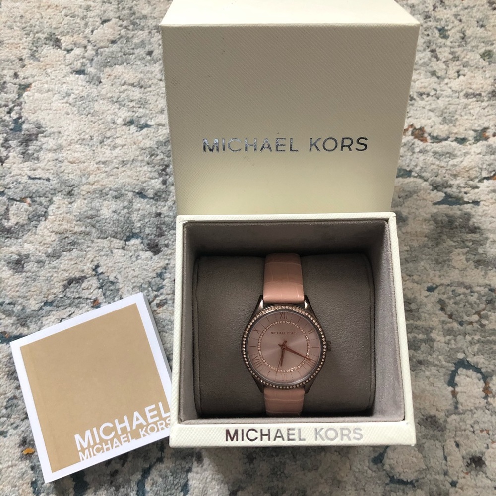 Micheal Kors Lauryn Analog Watch
